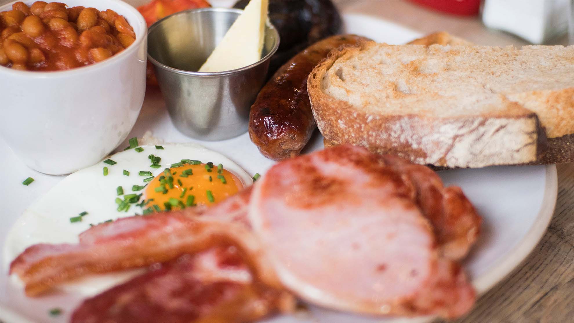 an english breakfast on plate